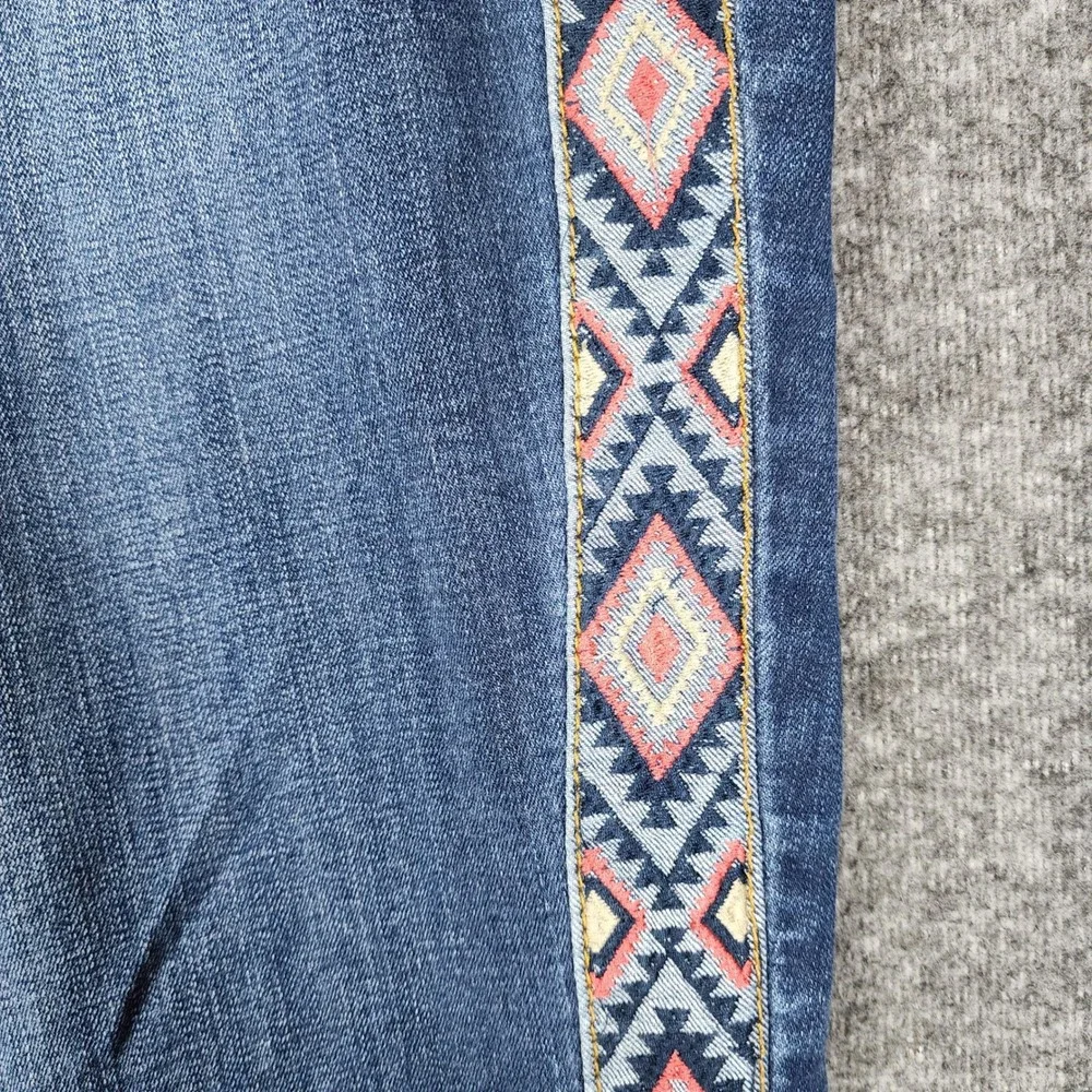 C. Est 1946 Denim Jeans Mens 28W Blue Southwestern‎ Embroidered Classic Cropped